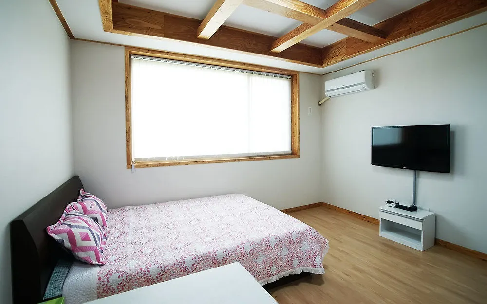 Gambi Namu Pension Jeju Coreia do Sul